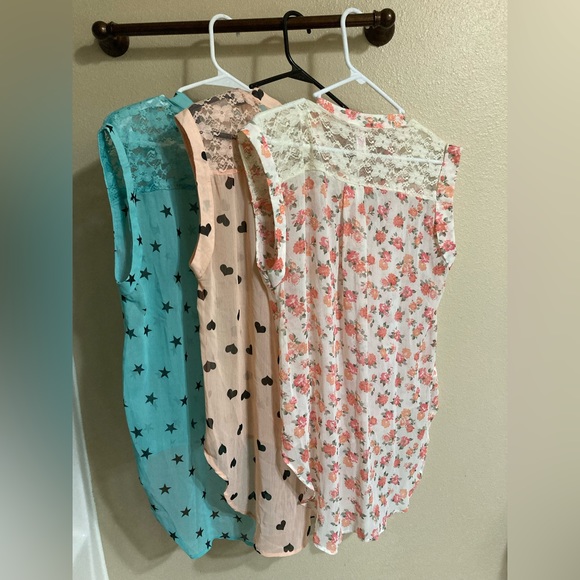 Lot of 3 NWT No Boundaries tie front tunic tops size L - Picture 2 of 2